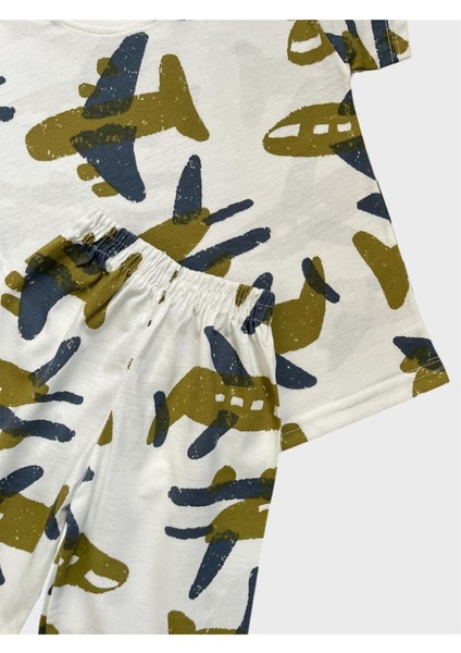 Erkek Çocuk Pamuklu Beyaz Yeşil Uçak Desenli Kısa Kollu Şortlu Yazlık Pijama Takımı modelleri