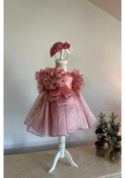 Özel Tasarım Kız Çocuk Elbise, Çiçek ve Inci Detaylı, Kolu Fırfırlı, Taç AKSESUARLI_1025 fiyatları