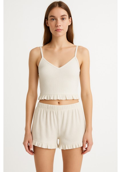 Pamuklu Iğne Çıkarmalı Ince Askılı Crop Atlet Paçası Fırfırlı Şort Kadın Pijama Takımı