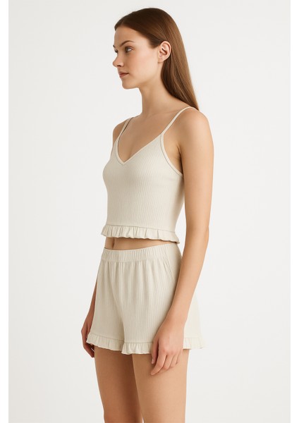 Pamuklu Iğne Çıkarmalı Ince Askılı Crop Atlet Paçası Fırfırlı Şort Kadın Pijama Takımı modelleri