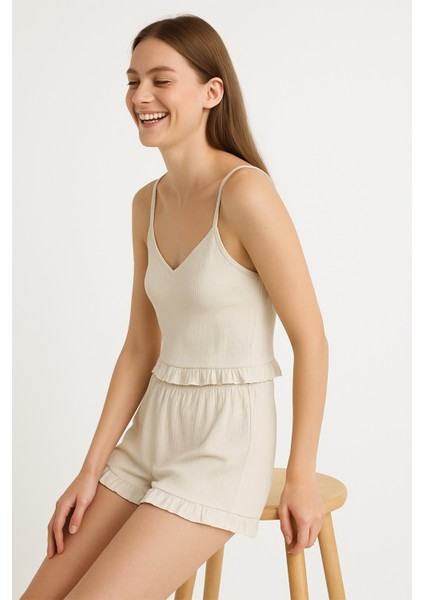 Pamuklu Iğne Çıkarmalı Ince Askılı Crop Atlet Paçası Fırfırlı Şort Kadın Pijama Takımı