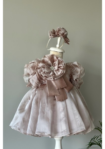 Özel Tasarım Kız Çocuk Elbise, Çiçek ve Inci Detaylı, Kolu Fırfırlı, Taç AKSESUARLI_1025 modelleri