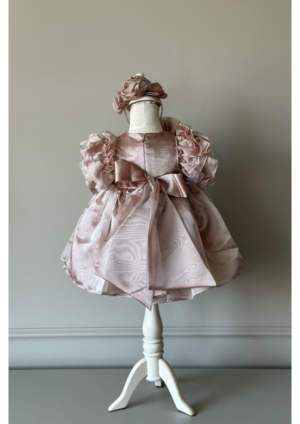 Özel Tasarım Kız Çocuk Elbise, Çiçek ve Inci Detaylı, Kolu Fırfırlı, Taç AKSESUARLI_1025 fırsatları