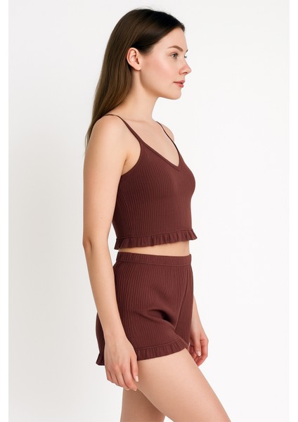 Pamuklu Iğne Çıkarmalı Ince Askılı Crop Atlet Paçası Fırfırlı Şort Kadın Pijama Takımı modelleri