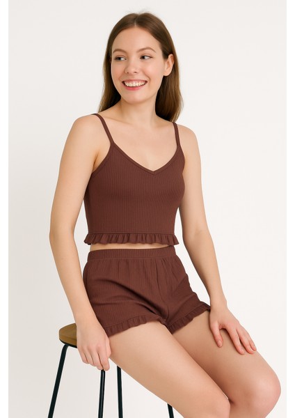 Pamuklu Iğne Çıkarmalı Ince Askılı Crop Atlet Paçası Fırfırlı Şort Kadın Pijama Takımı