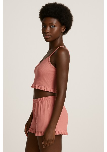 Pamuklu Iğne Çıkarmalı Ince Askılı Crop Atlet Paçası Fırfırlı Şort Kadın Pijama Takımı modelleri