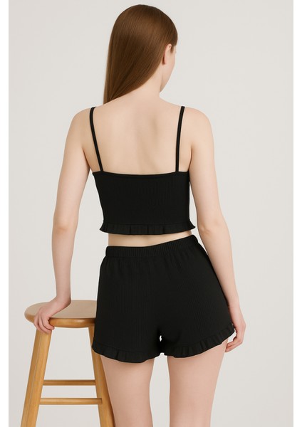 Pamuklu Iğne Çıkarmalı Ince Askılı Crop Atlet Paçası Fırfırlı Şort Kadın Pijama Takımı