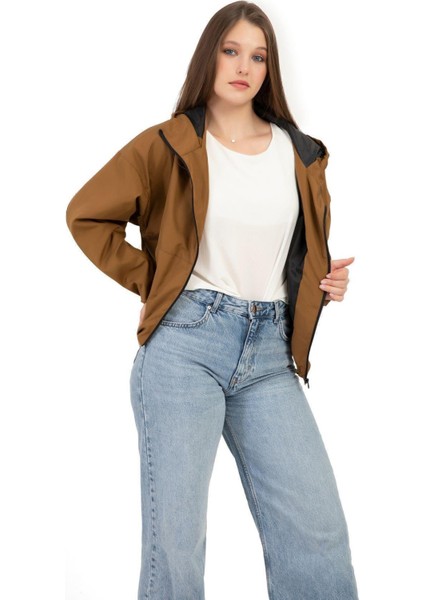 Kadın Kapüşonlu Su ve Rüzgar Geçirmez Cepli Astarlı Oversize Yağmurluk fiyatları