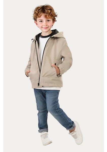 Erkek Çocuk Astarlı Su ve Rüzgar Geçirmez Kapüşonlu Çift Fermuarlı Cepli Yağmurluk modelleri