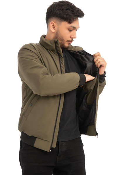 Spor Erkek Astarlı Dik Yaka Mevsimlik Cepli Su ve Rüzgar Geçirmez Mont