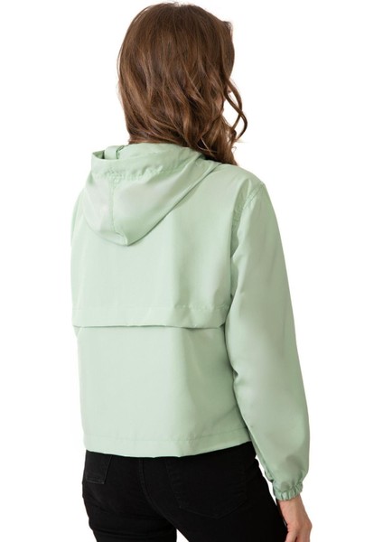 Spor Kadın Su Yeşili Su Geçirmez ve Rüzgara Dayanıklı Kapüşonlu Cepli Çıt Çıtlı Mevsimlik Yağmurluk fırsatları
