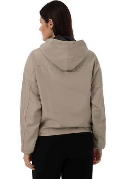 Spor Kadın Kapüşonlu Su ve Rüzgar Geçirmez Cepli Astarlı Oversize Mevsimlik Yağmurluk fırsatları