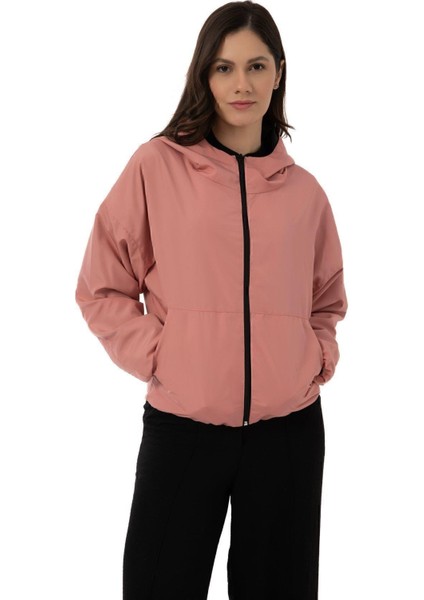 Spor Kadın Kapüşonlu Su ve Rüzgar Geçirmez Cepli Astarlı Oversize Mevsimlik Yağmurluk