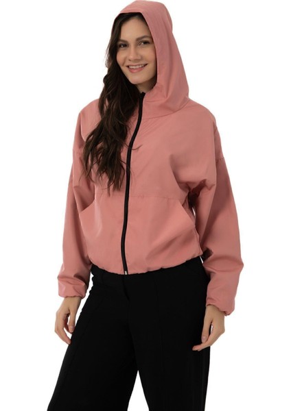 Spor Kadın Kapüşonlu Su ve Rüzgar Geçirmez Cepli Astarlı Oversize Mevsimlik Yağmurluk modelleri