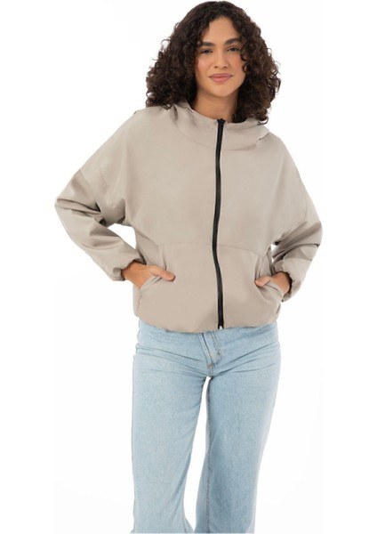 Kadın Su Yeşili Kapüşonlu Su ve Rüzgar Geçirmez Cepli Astarlı Oversize Mevsimlik Yağmurluk