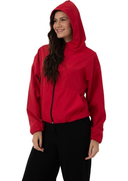 Spor Kadın Kapüşonlu Su ve Rüzgar Geçirmez Cepli Astarlı Oversize Mevsimlik Yağmurluk modelleri