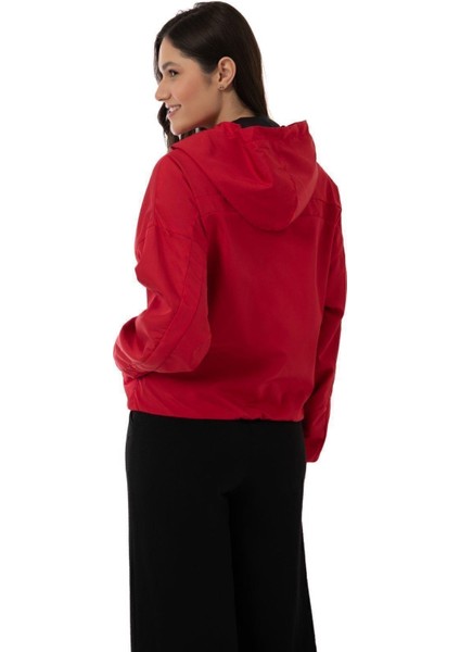 Spor Kadın Kapüşonlu Su ve Rüzgar Geçirmez Cepli Astarlı Oversize Mevsimlik Yağmurluk fırsatları