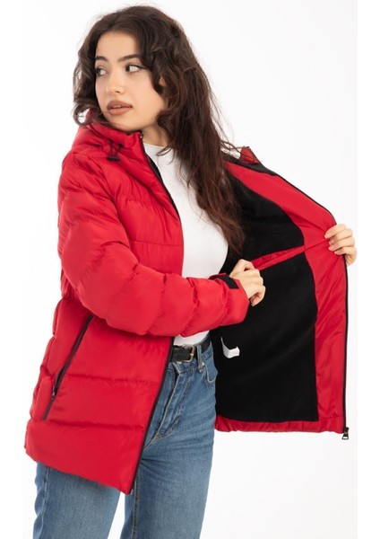 Spor Kadın Kapüşonlu Polarlı Kürklü Su Geçirmez Rüzgara Dayanıklı Şişme Mont Kaban Parka modelleri