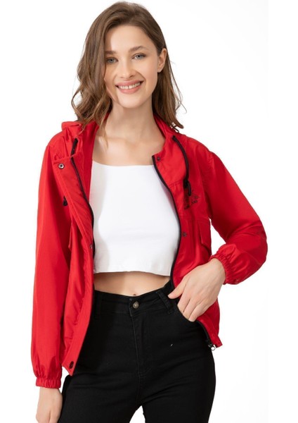 Spor Kadın Su Yeşili Su Geçirmez ve Rüzgara Dayanıklı Kapüşonlu Cepli Çıt Çıtlı Mevsimlik Yağmurluk modelleri