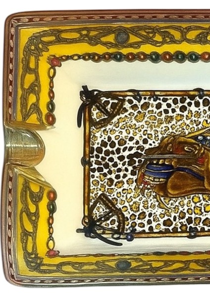 Motifli El Işleme Porselen Küllük – Şık ve Özel Tasarım - Lüks Dekoratif Koleksiyon Ürünü modelleri