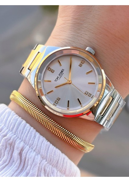 Çelik Kordon Kararma Renk Atma Yapmaz 3 Atm Suya Dayanıklı Kadın Kol Saati BTJ.YN.2288.3