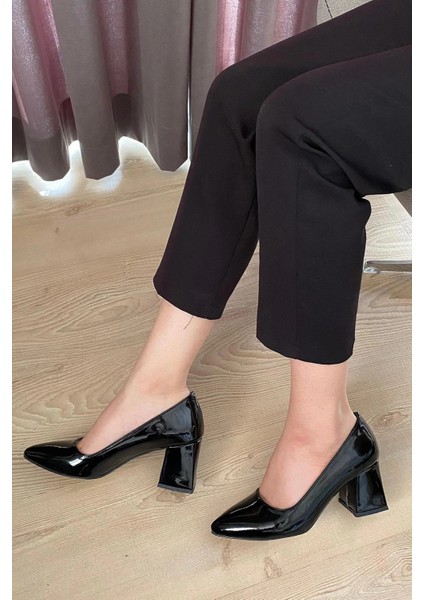 Kadın Nova Siyah Rugan 6,5 cm Kalın Topuklu Stiletto indirimleri