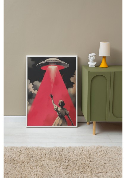 Beyaz Çerçeveli Tablo, Pembe Ufo ve Figür – Retro-Bilimkurgu, Genç Odası Dekoru Poster No: 109716 fırsatları