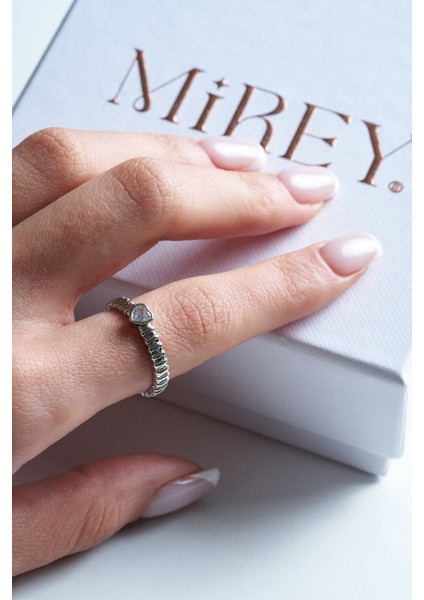 Taş Kalpli Silver Ayarlanabilir Çelik Yüzük fiyatları