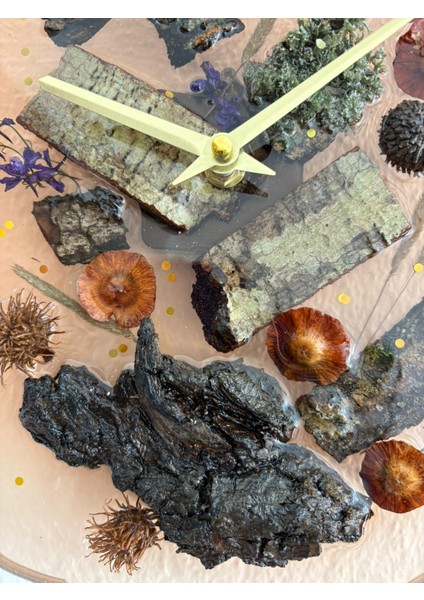 - Doğal Ağaç Kabuklu Epoksi Duvar Saati (Özel Tasarım - Tek Üretim - Versiyon Iıı) - 30 cm