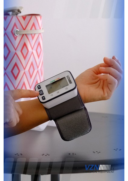Vzn Bilek Tipi Türkçe Konuşan Otomatik Dijital Tansiyon Aleti fiyatları