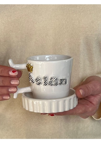 Taç Figürlü Isimli Kupa Fincan Mug modelleri