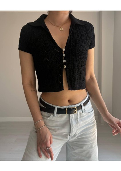 Yakalı Düğme Detaylı Crop Triko
