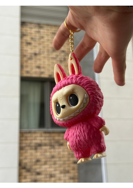 Renkli Labubu Figürü Pembe 13 cm - Labubu 3D Baskı – Renkli Sevimli Koleksiyonluk Dekoratif Oyuncak - Asılabilir Charm