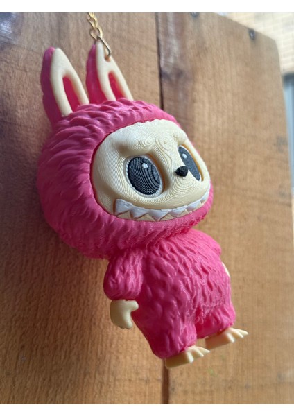 Renkli Labubu Figürü Pembe 13 cm - Labubu 3D Baskı – Renkli Sevimli Koleksiyonluk Dekoratif Oyuncak - Asılabilir Charm modelleri