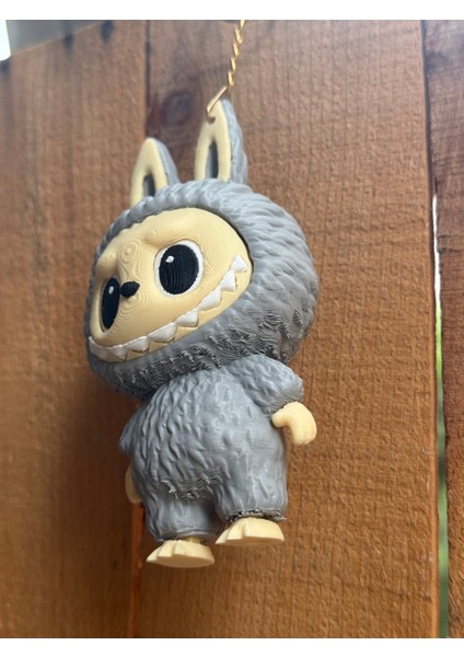 Renkli Labubu Figürü Gri 13 cm - Labubu 3D Baskı – Renkli Sevimli Koleksiyonluk Dekoratif Oyuncak - Asılabilir Charm fırsatları