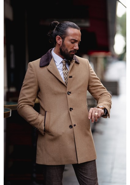 Kürk Detaylı Slim Fit Yün Kaban