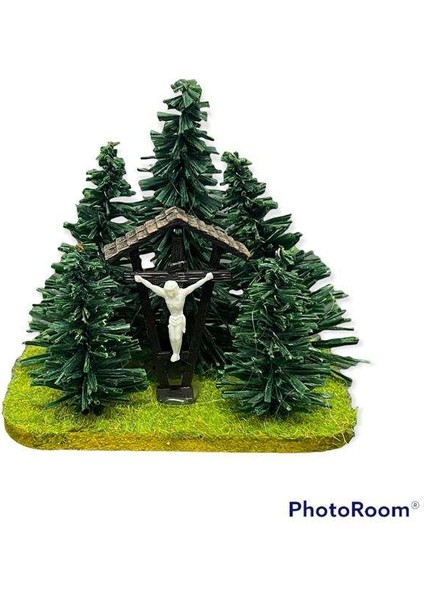 Maket 187 Ölçek Mini Diaroma Ağaç ve Haç N19