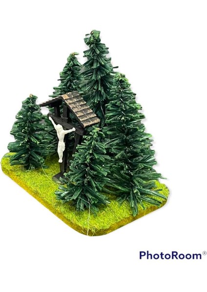Maket 187 Ölçek Mini Diaroma Ağaç ve Haç N19 fiyatları