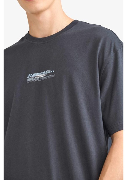 Boxy Fit Bisiklet Yaka Sırt Baskılı Kısa Kollu Tişört G0011AX25HS