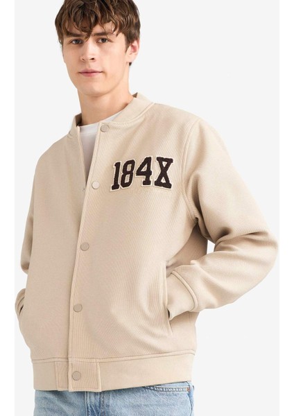 Regular Fit Bomber Kolej Yaka Nakış Detaylı İç Cepli Çıtçıtlı Mont F5096AX25AU