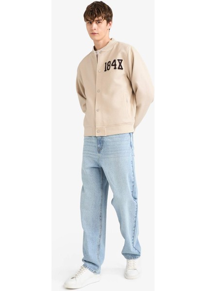 Regular Fit Bomber Kolej Yaka Nakış Detaylı İç Cepli Çıtçıtlı Mont F5096AX25AU fiyatları