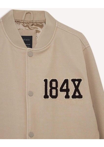 Regular Fit Bomber Kolej Yaka Nakış Detaylı İç Cepli Çıtçıtlı Mont F5096AX25AU