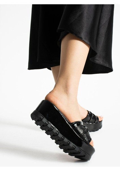 Siyah Biye Dolgu Topuklu Kadın Terliği Yüksek Taban Terlik fırsatları