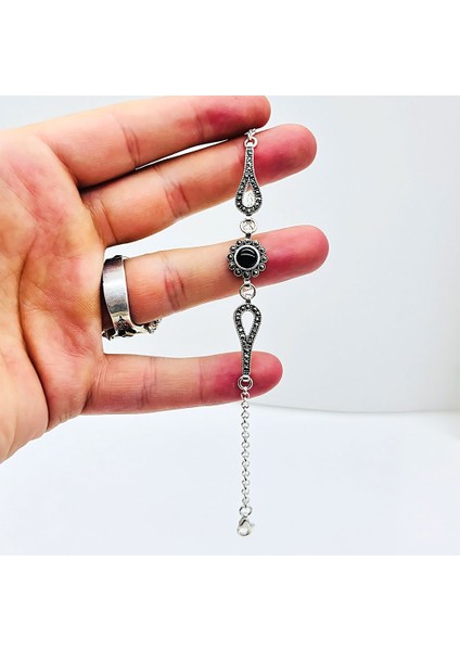 Oltu Taşı ve Zirkon Işçilikli 925 Ayar Gümüş Bileklik modelleri