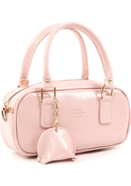 Şeker Pembesi SHK207 Suni Deri Charm Detaylı Fermuarlı Ayarlanabilir Askılı El, Kol ve Omuz Çantası U:14 E:24 G:8 cm fiyatları