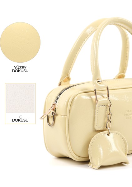 Sarı SHK207 Suni Deri Charm Detaylı Fermuarlı Ayarlanabilir Askılı El, Kol ve Omuz Çantası U:14 E:24 G:8 cm indirimleri