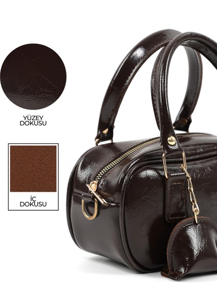 Kırışık Dokulu Kahverengi SHK207 Suni Deri Charm Detaylı Fermuarlı ,askılı El, Kol ve Omuz Çantası indirimleri