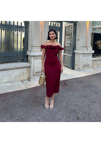 Düşük Omuz Yakası Fırfırlı Midi Boy Elbise