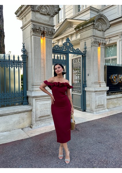 Düşük Omuz Yakası Fırfırlı Midi Boy Elbise fırsatları