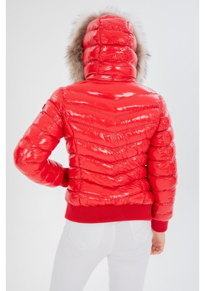 Kadın Kısa Çıkarılabilir Kürk Kapşonlu Dolgulu Su Itici Şişme Mont 8637 modelleri